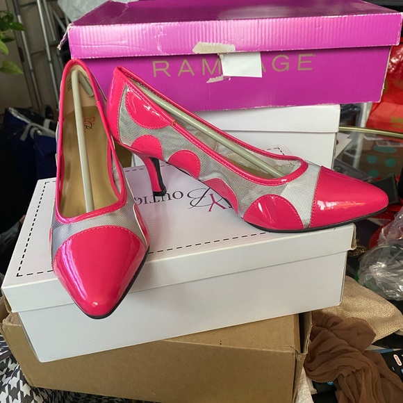 Chic Pink Women's Heels With Box - Picture 6 of 9